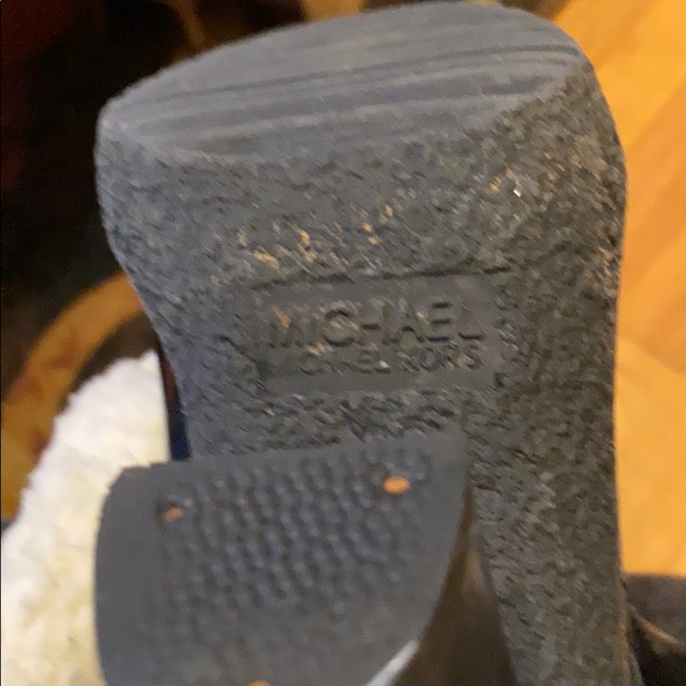 Michael Kors Nice boots very good condition - Picture 3 of 4